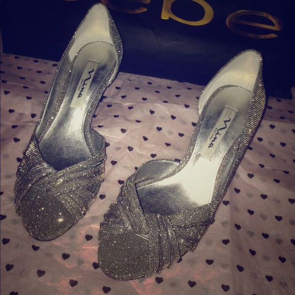 Nina Carrie Luna Steel Heels Sz 6.5 - Picture 1 of 5